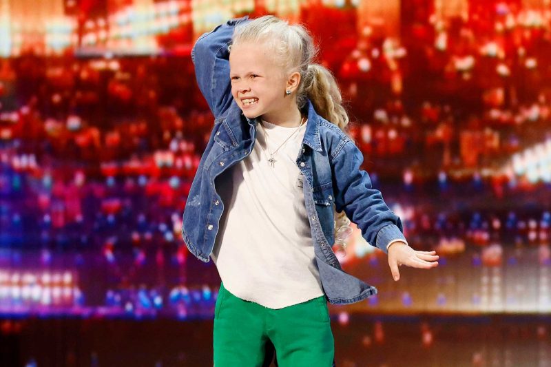 💃🔥This 7-Year-Old Had the Dance Moves — But Her Expressions Completely Stole the Show